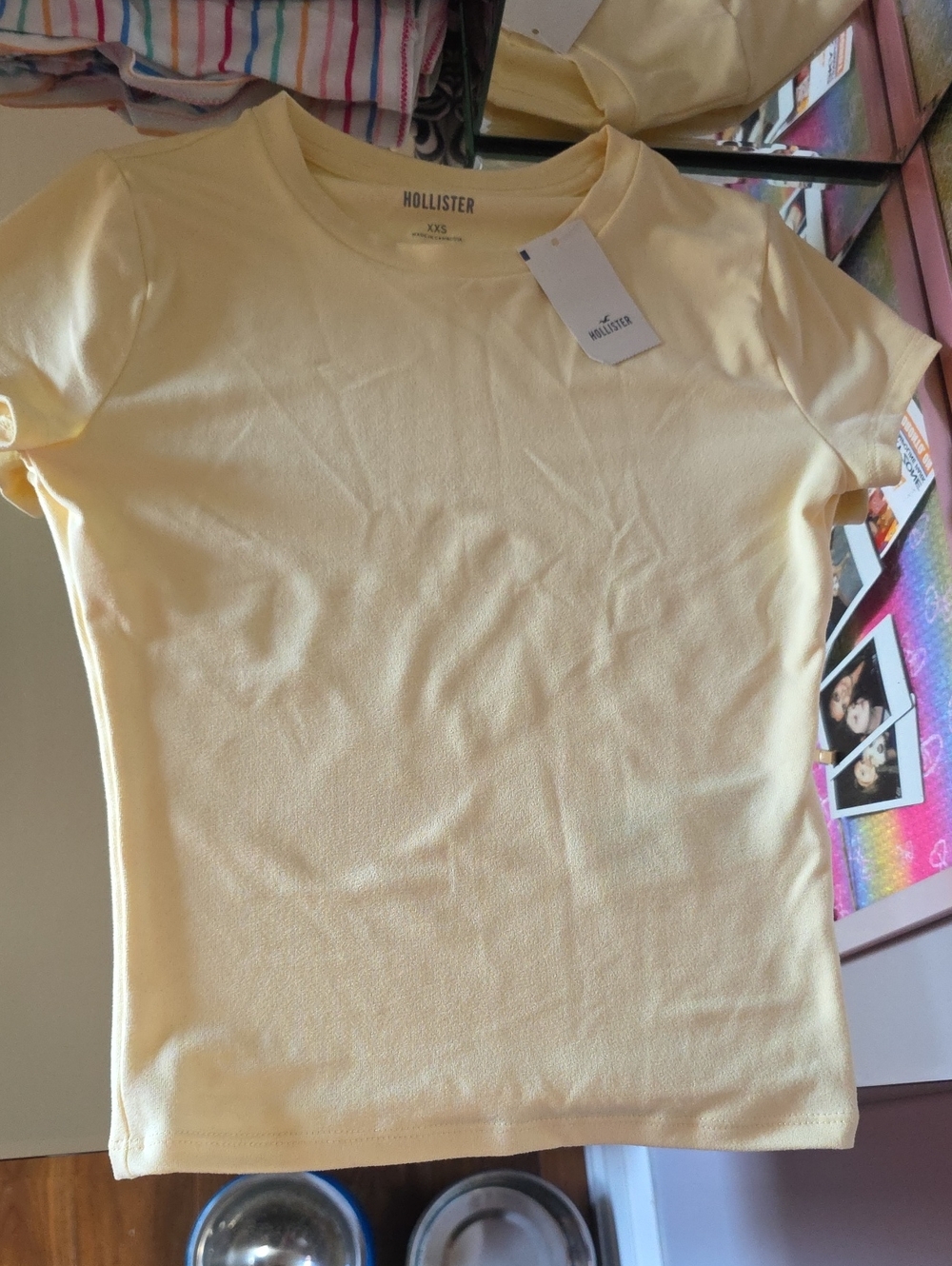Hollister Pale Yellow Crew Neck Short Sleeve Tee